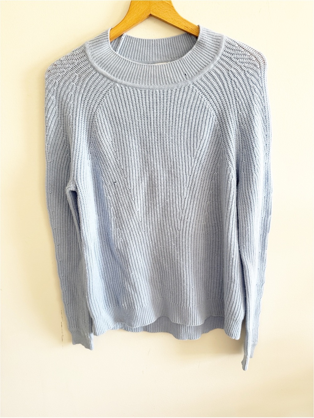 Vince blue wool cashmere long sleeve sweater size medium